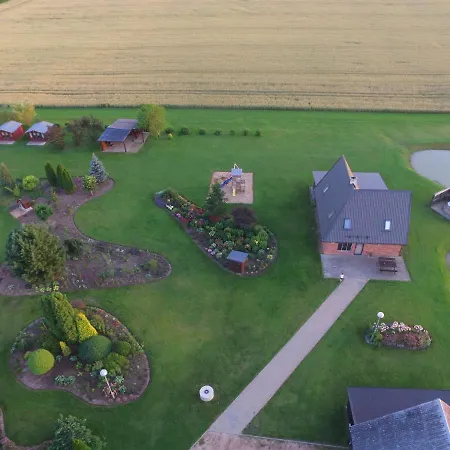 基维马度假屋 *